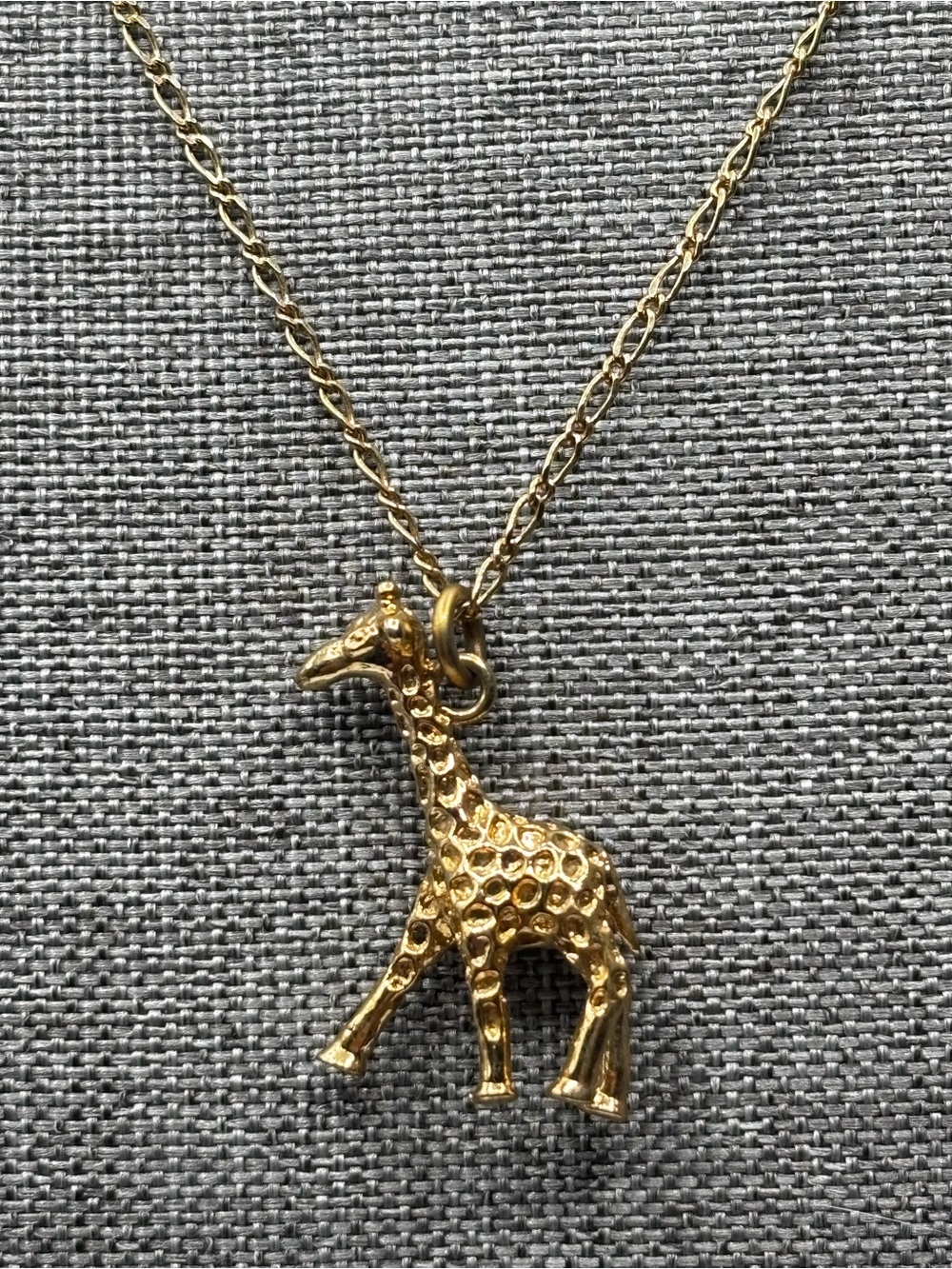 J Crew Gold Tone Giraffe Pendant Chain Necklace Safari Animal Lover Preppy Chic